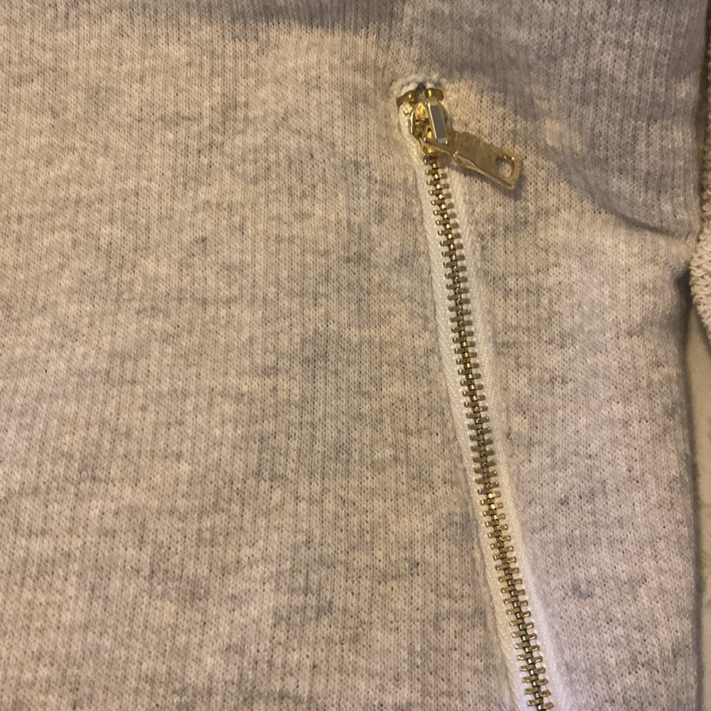 Cute sweater - Picture 3 of 8